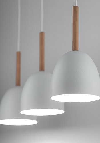 TK Nord loftlampe, m. 3 skrme - hvid metal