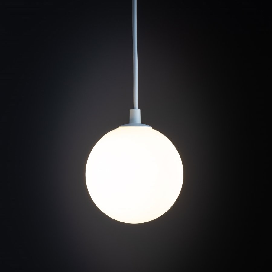 TK Tracer loftlampe - hvid glas og hvid metal