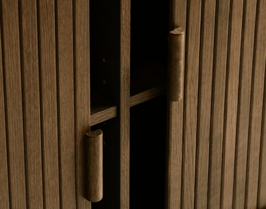 Cavo sknk, m. 2 skydelger og 2 hylder - rgfarvet egetr (160x45)