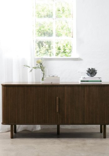 Cavo sknk, m. 2 skydelger og 2 hylder - rgfarvet egetr (160x45)