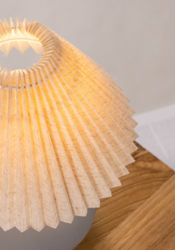 VIND COLLECTION Älvsborg bordlampe - gr hr og gr beton