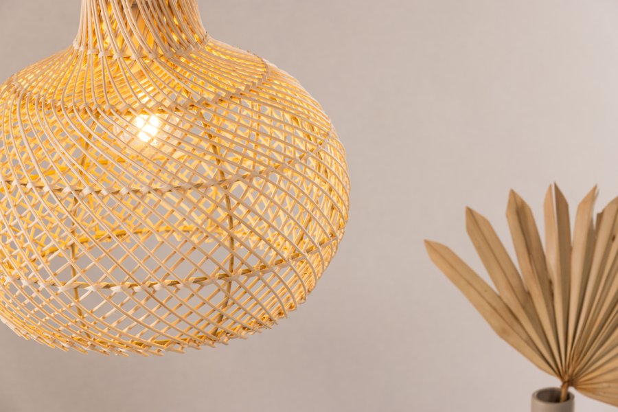 VIND COLLECTION Varekil loftlampe, Stor - natur rattan
