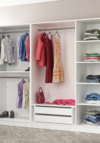 FUNZI LIVING Kalesland 2450 garderobeskab, 5 lger, 3 bjlestnger, 2 skuffer - hvid melamin