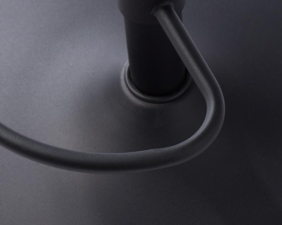 Nolan barstol, firkantet, m. rygln, armln og fodsttte - mrkegr polyester og sort metal