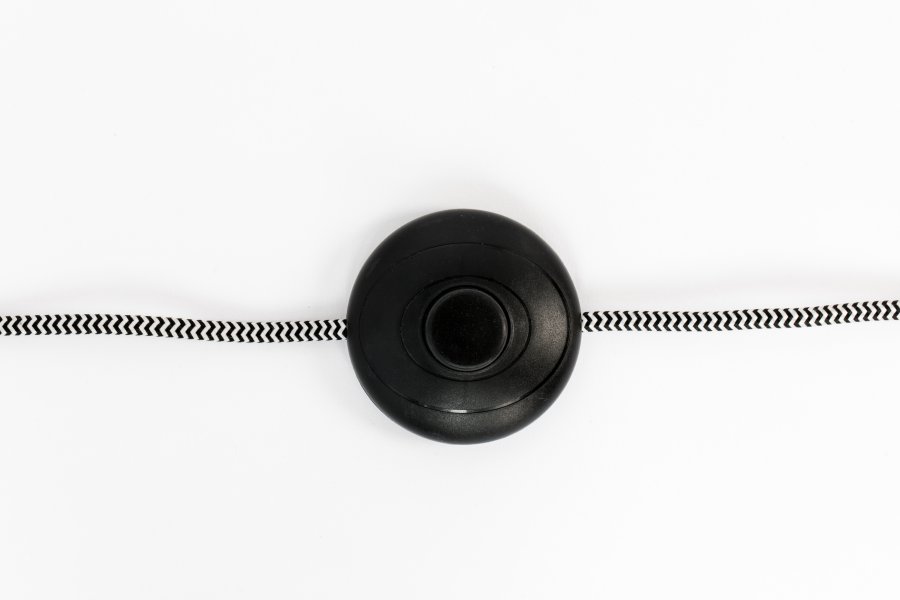 WHITE LABEL LIVING Tokio gulvlampe - sort jern