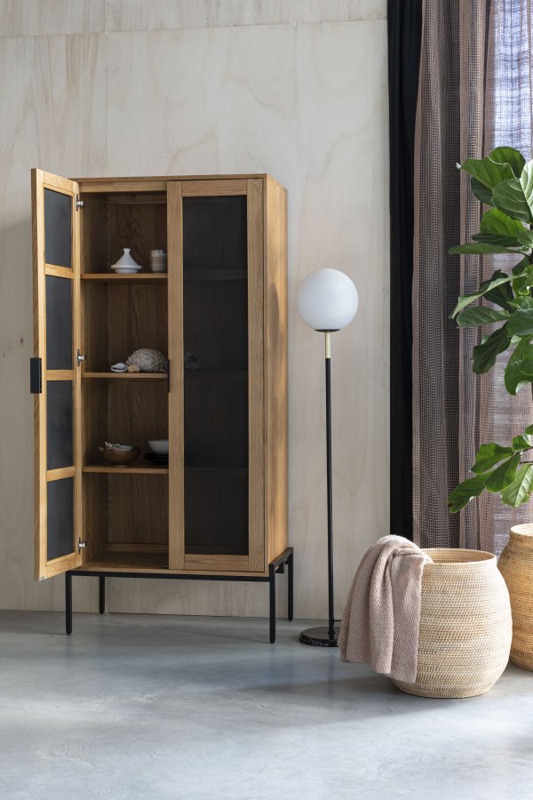 ZUIVER Orion gulvlampe - opal glas og sort marmor