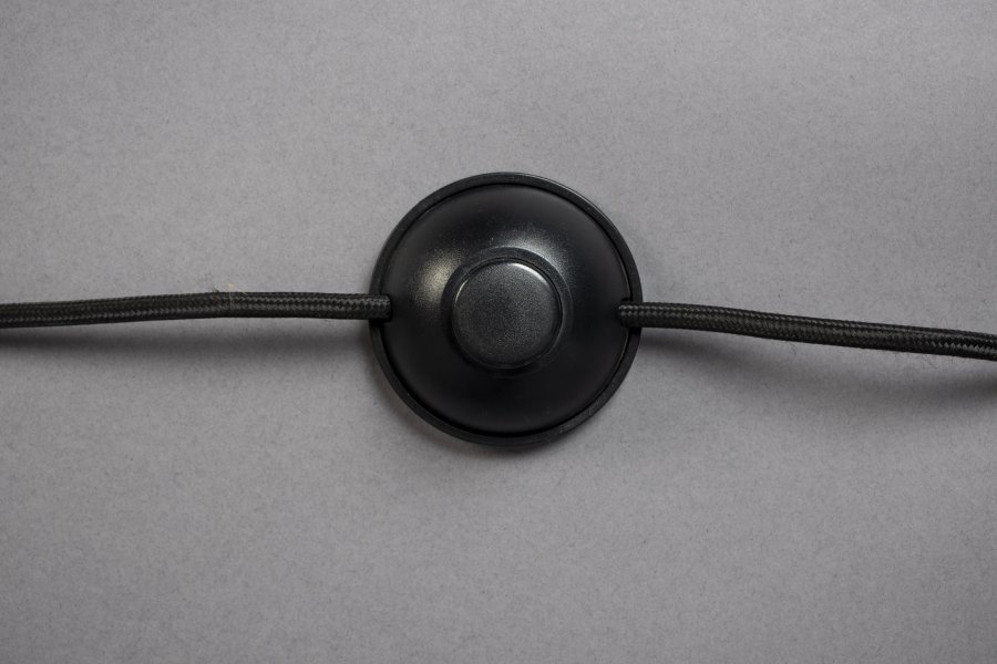 DUTCHBONE Cath gulvlampe - linned og valnddefarvet mangotr