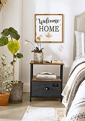 SONGMICS sengebord, m. 2 hylder og 1 skuffe - rustik brun MDF og sort imiteret ruskind/metal (41x41)