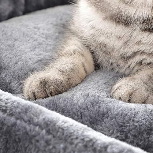 FEANDREA kradsetr, 5 niveauer, 2 platforme, 2 huler, 2 pomponer, 1 kurv - rggr plys