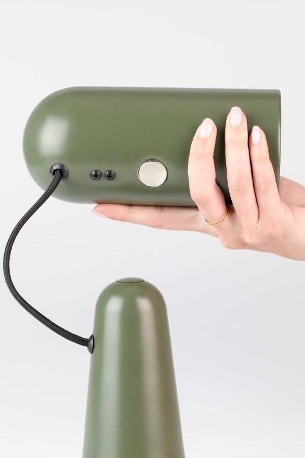 WHITE LABEL LIVING Vesper skrivebordslampe - grn jern