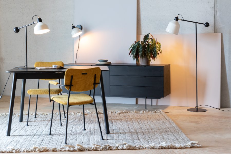 ZUIVER Skala skrivebordslampe - hvid og sort jern