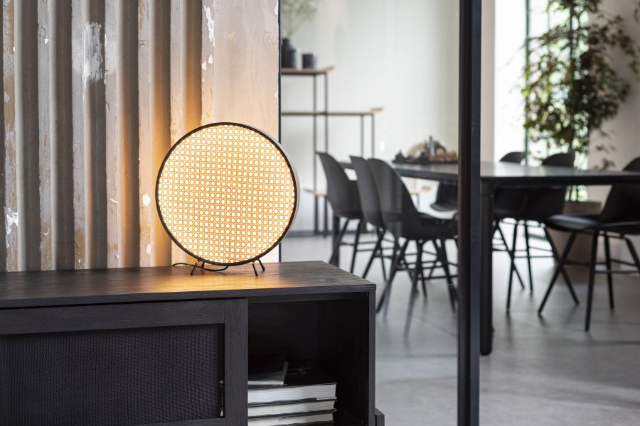 ZUIVER Sien bordlampe - natur rattan og brun valnddefinér