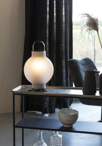 ZUIVER Nomad bordlampe - hvid glas og jern