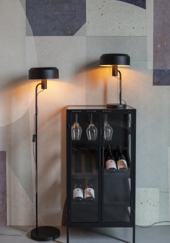 WHITE LABEL LIVING Landon bordlampe - sort jern