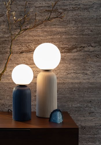 ZUIVER Dash bordlampe M - opal glas og rice keramik