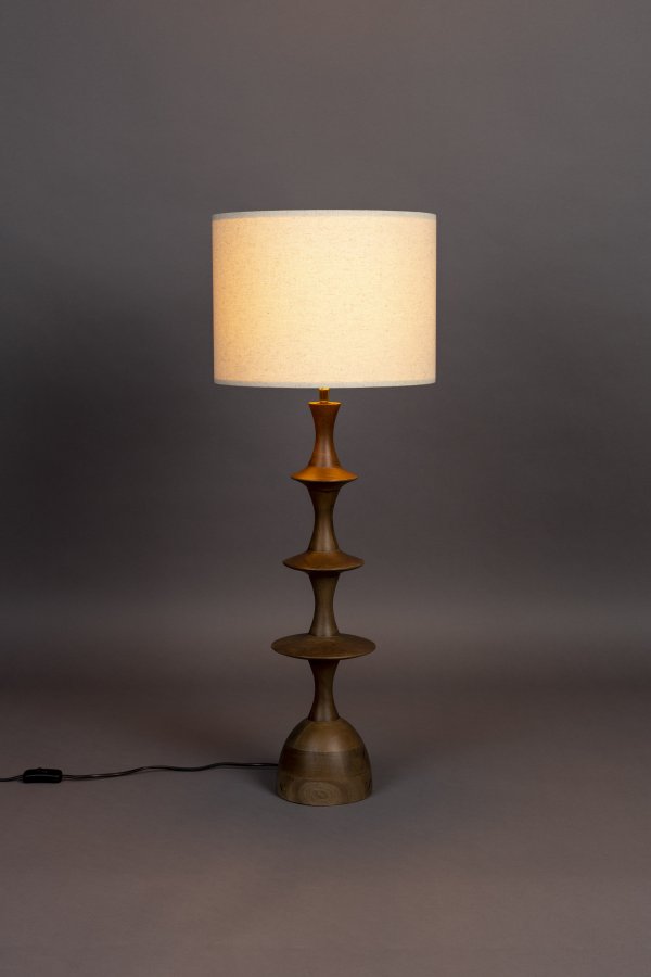 DUTCHBONE Cath bordlampe - linned og valnddefarvet mangotr