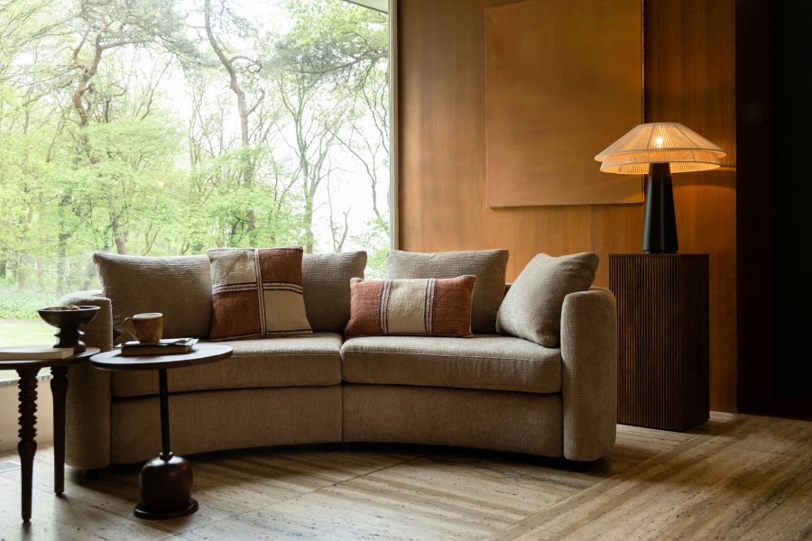 DUTCHBONE Elon bordlampe - beige reb og sort metal