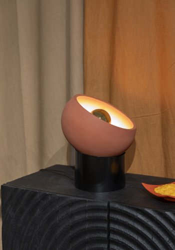 DUTCHBONE Zahra bordlampe S - terra terracotta og sort metal