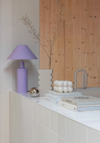 ZUIVER Wonders bordlampe - shiny lilla jern