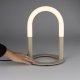 ZUIVER Arch bordlampe - hvid akryl og beige metal