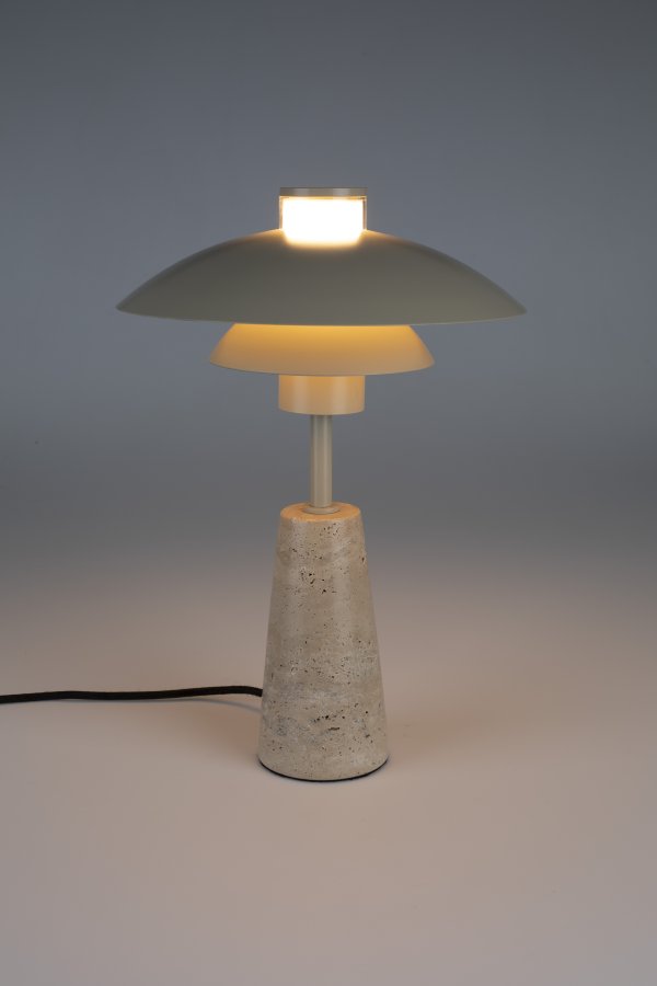 ZUIVER Cole bordlampe - beige metal og beige travertin