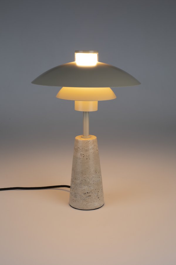 ZUIVER Cole bordlampe - beige metal og beige travertin