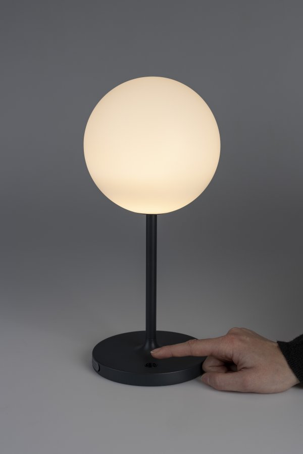 WHITE LABEL LIVING Hub bordlampe - polypropylen og bl