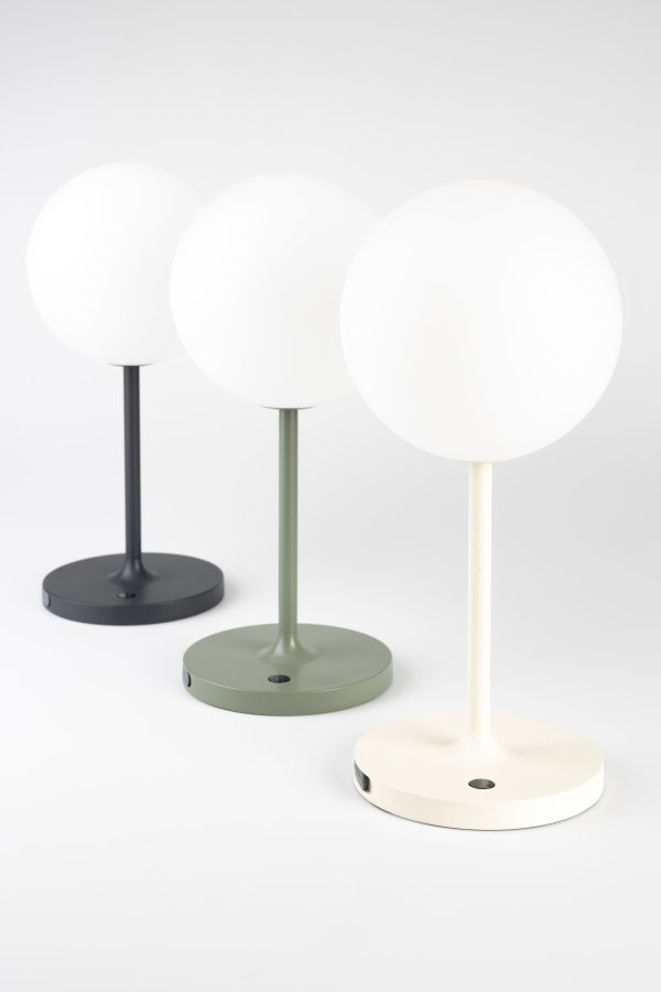 WHITE LABEL LIVING Hub bordlampe - polypropylen og bl
