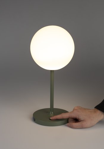 WHITE LABEL LIVING Hub bordlampe - polypropylen og grn