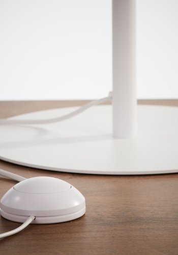 TK Linobianco gulvlampe - brun jute, hvid stof og hvid metal 