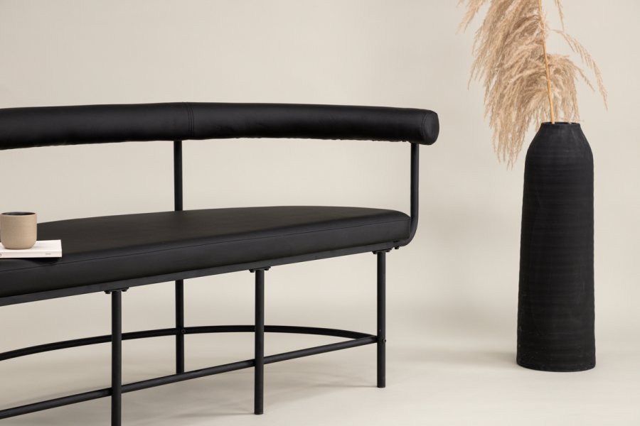 VIND COLLECTION Stallhagen x Josefin Lustig bnk, m. rygln, halvmne - sort PU og sort stl