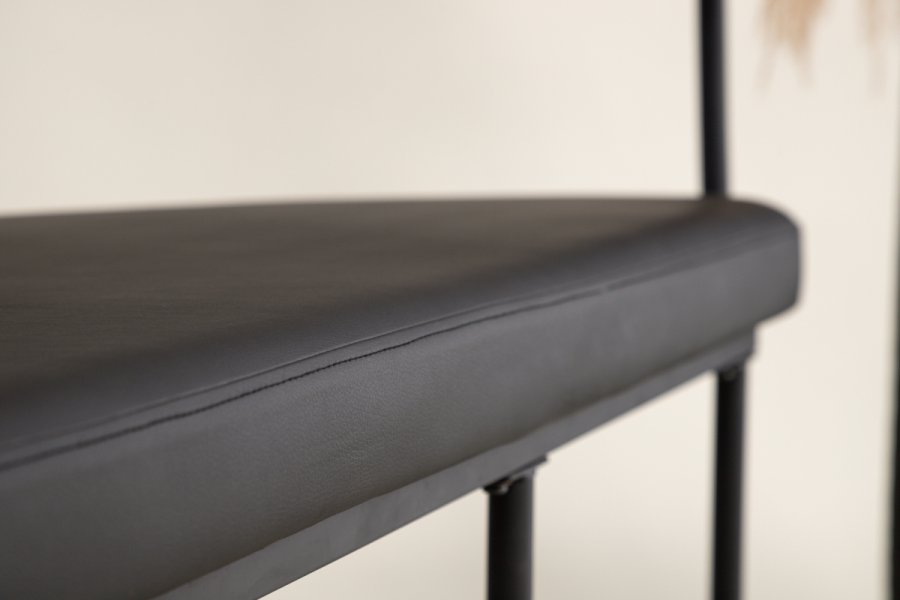 VIND COLLECTION Stallhagen x Josefin Lustig bnk, m. rygln, halvmne - sort PU og sort stl