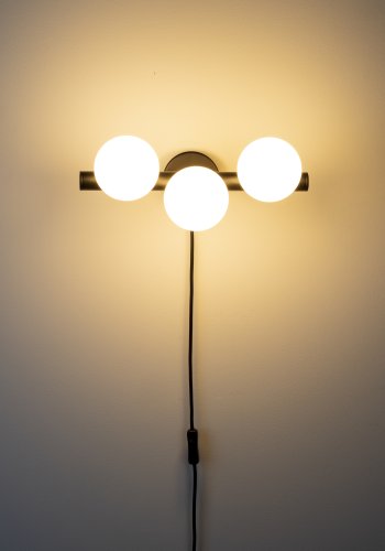 WHITE LABEL LIVING Monica Hvid vglampe - hvid glas og sort