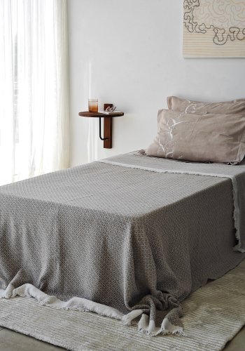 NORDVÄRK Reve vghylde - kastanjefarvet tr og sort metal