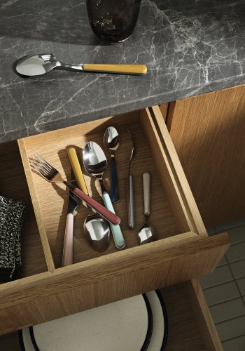 BROSTE COPENHAGEN Marstal bestik - rustfrit stl og multifarvet plastik (st med 8)