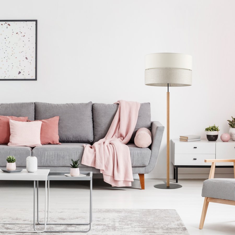 TK Eco gulvlampe, rund - natur stof, fyrretr og sort metal