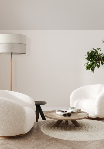 TK Eco gulvlampe, rund - natur stof, fyrretr og sort metal