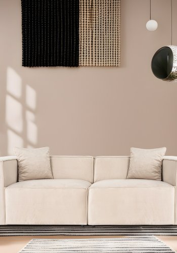 NORDVÄRK Lora 2 pers. sofa, m. 2 puder - creme stof og plastik