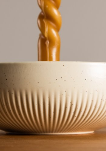 VENTURE DESIGN Posh lysestage, rund - beige/sorte prikker stentj (B18x6)