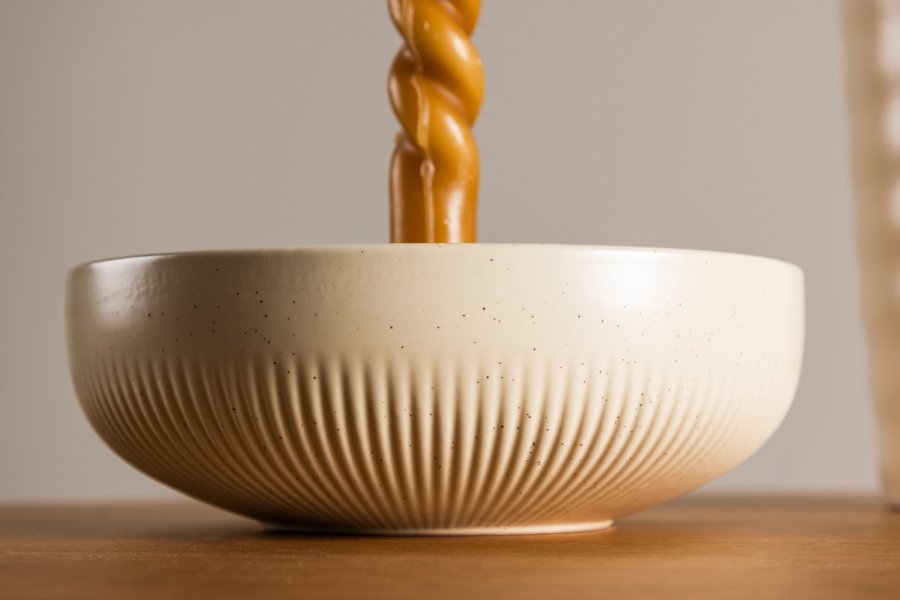 VENTURE DESIGN Posh lysestage, rund - beige/sorte prikker stentj (B18x6)