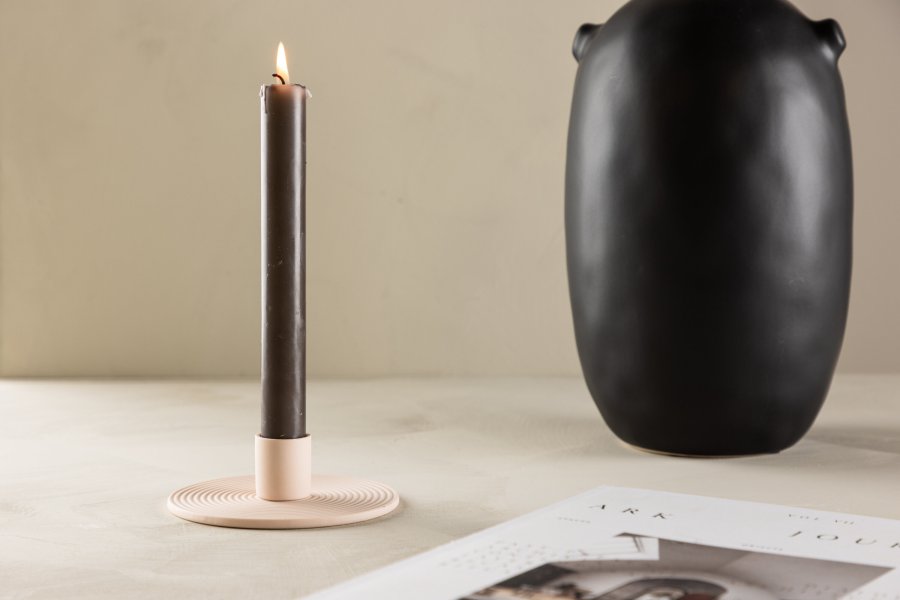 VENTURE DESIGN Dian lysestage, rund - lyserd Colour Clay (B12xH4)