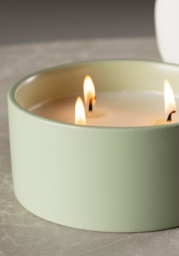 VENTURE DESIGN Douglas duftlys, rund - 25% sojavoks, 25% paraffin, grn keramik (D13xH6)