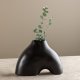 VENTURE DESIGN Kento vase - sort stentj (21x8x15H)