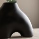 VENTURE DESIGN Kento vase - sort stentj (21x8x15H)