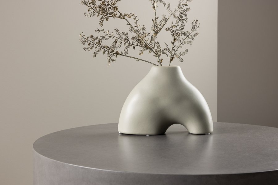 VENTURE DESIGN Kento vase - lysegr stentj (21x8x15H)