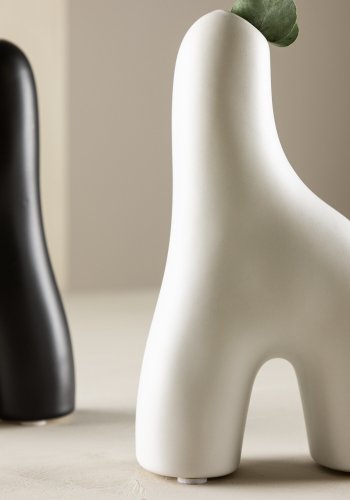 VENTURE DESIGN Aya vase - hvid stentj (9x4x16H)