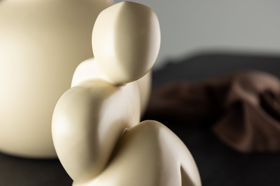 VENTURE DESIGN Floda skulptur - lysegul stentj (11x9x14H)