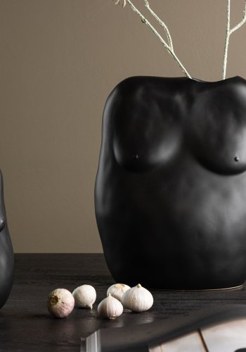 VENTURE DESIGN Romie vase - sort stentj (24x14x28H)