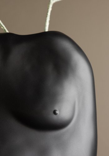 VENTURE DESIGN Romie vase - sort stentj (24x14x28H)