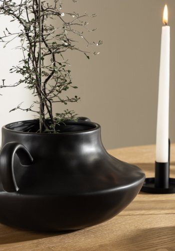 VENTURE DESIGN Holda potte - mat sort stentj (31x29x15H)